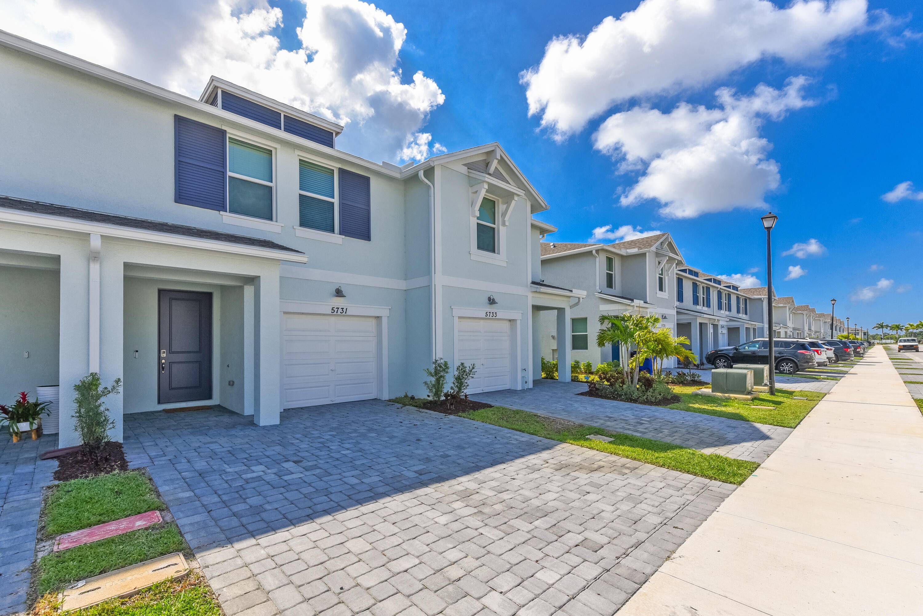 Immaculate and spacious townhome a must see !