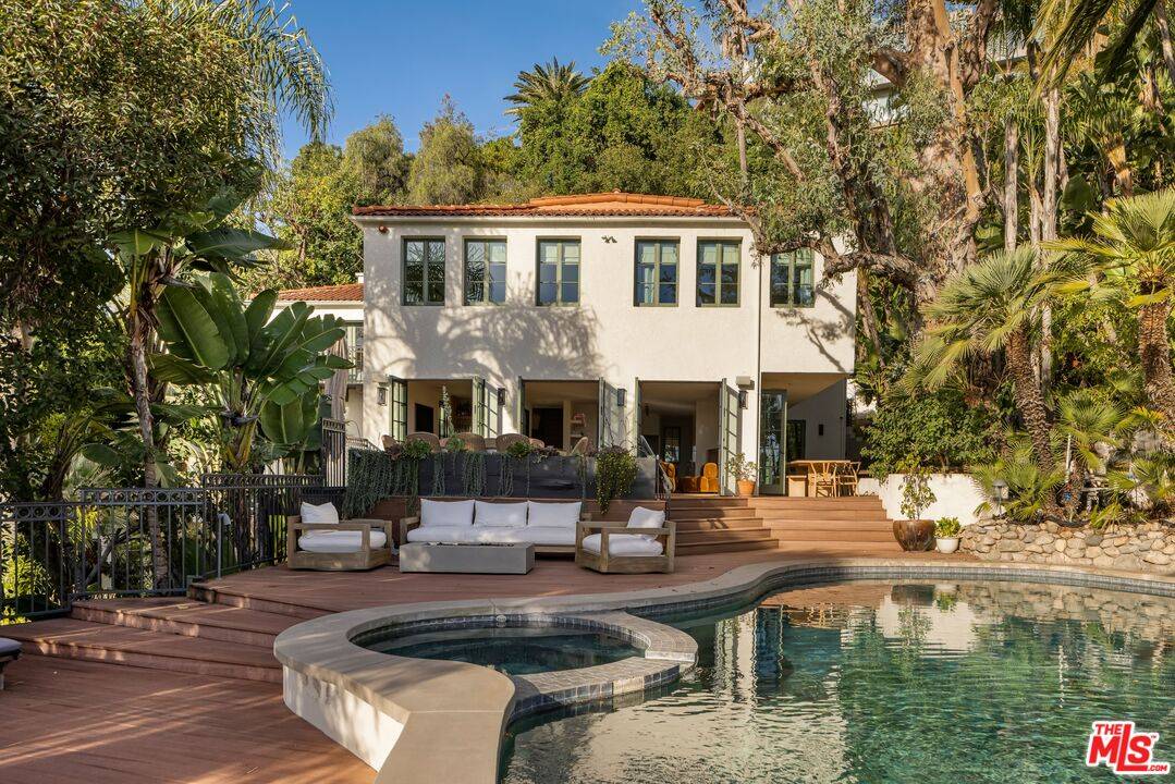 1427  N Kings Rd 5BR Sunset Strip La