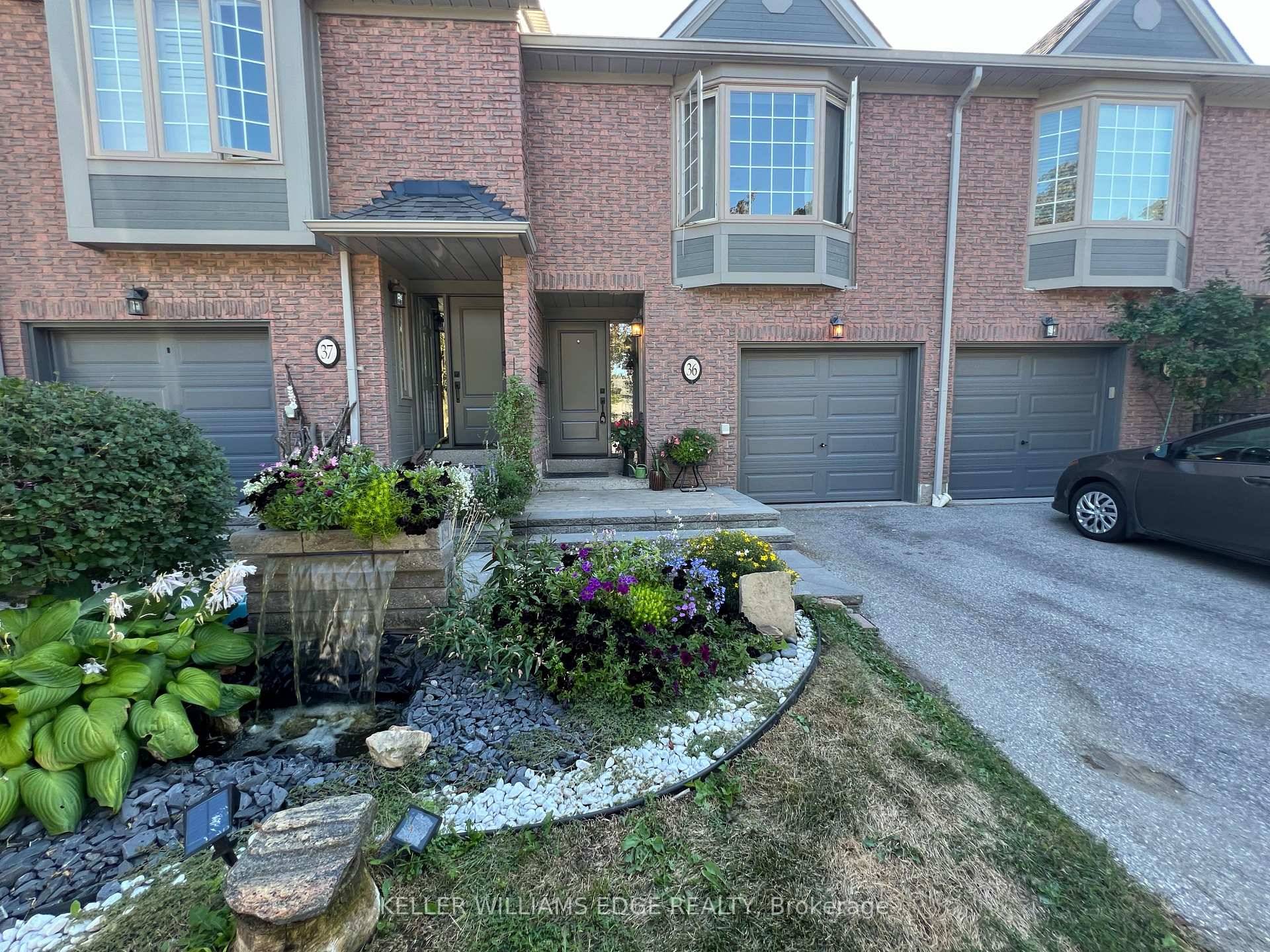 Welcome to 3100 Fifth Line W Unit 36, a charming 3 bedroom brick townhouse nestled in the heart of the desirable, family friendly South Erin Mills community.