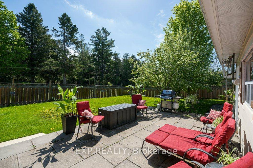 Welcome to your new home, a spacious 3 bedroom, 3 bath bungalow ideally located in the heart of Marmora !