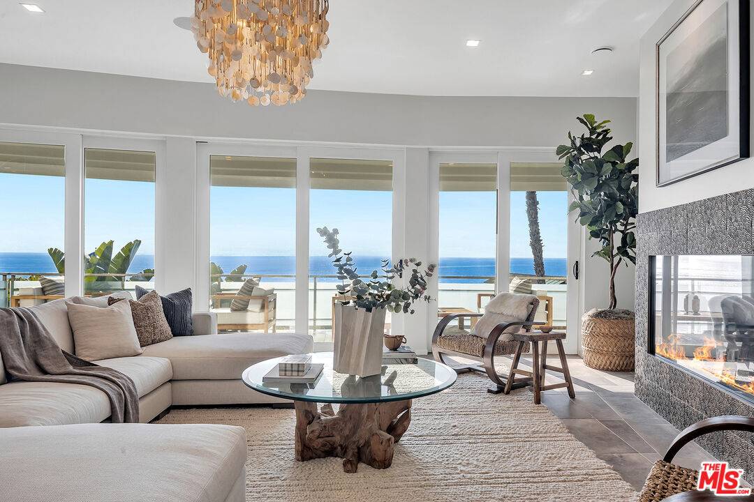 31558   Victoria Point Rd 4BR Malibu La