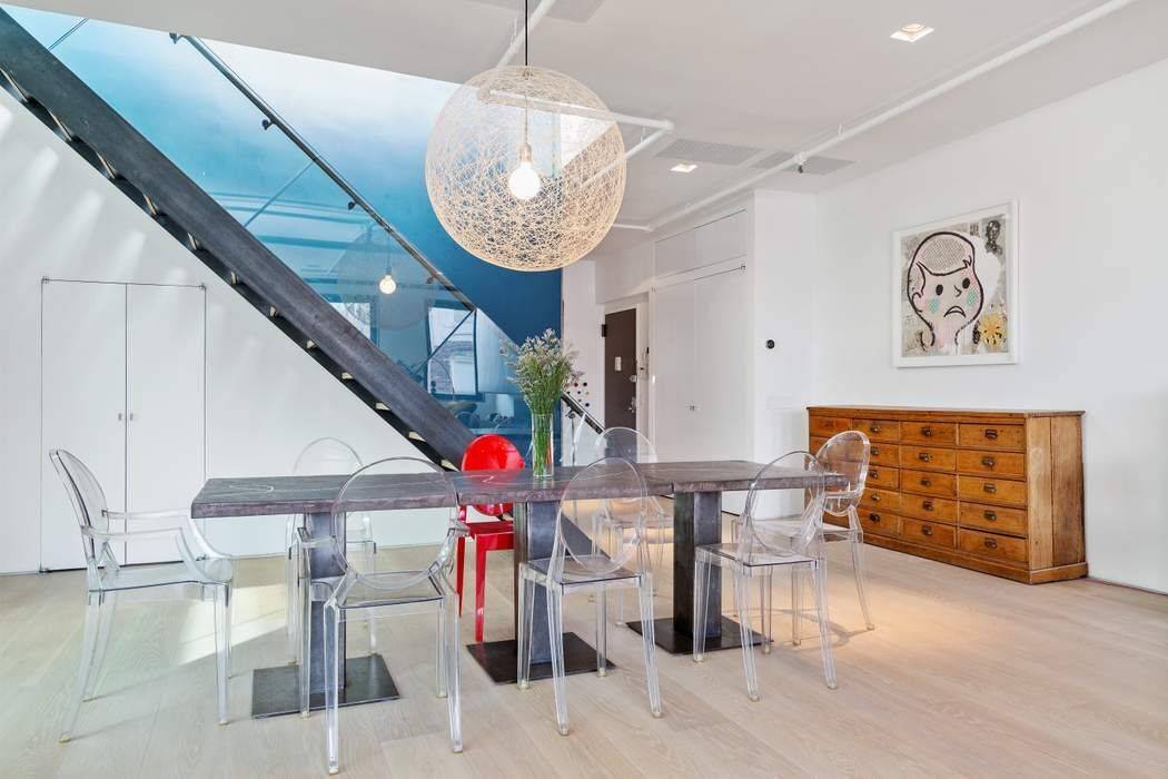 Alluring Penthouse duplex with sprawling private terrace in Prime Historic Soho !