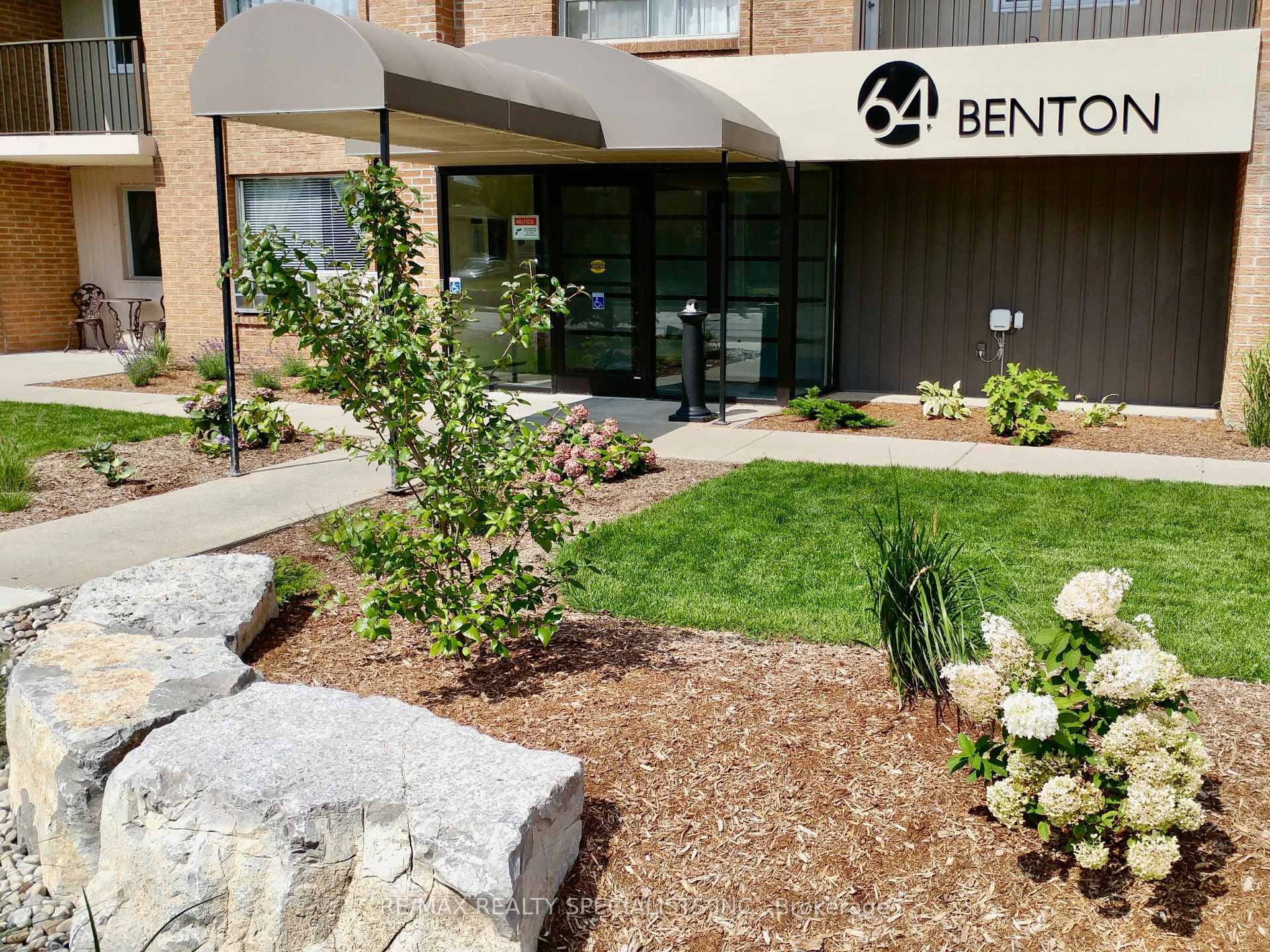 Imagine the perfect blend of affordability and accessibility.