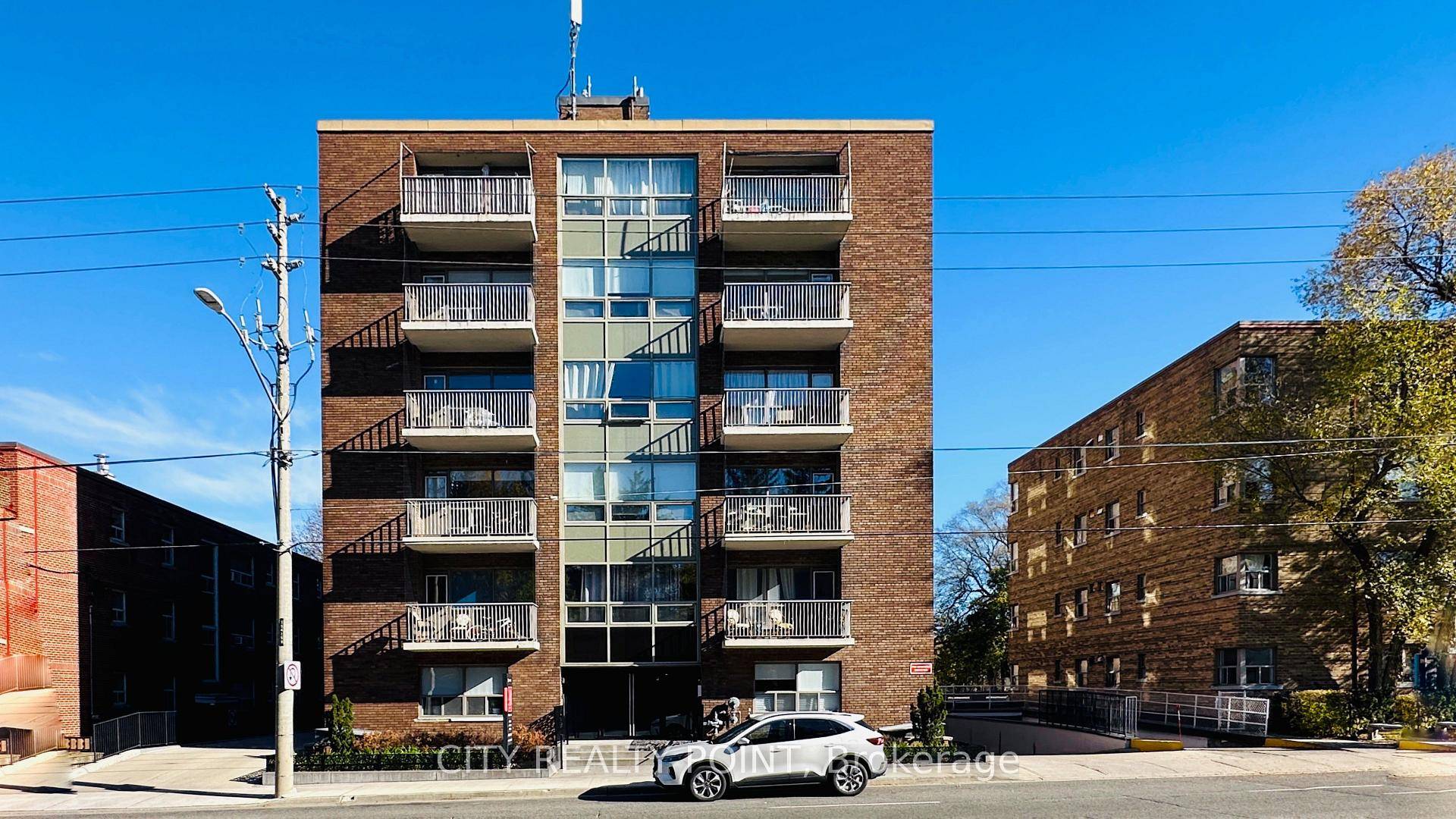ONE MONTH FREE ! Step into budget conscientious living with this newly renovated, bright, and spotlessly clean 2 bedrooms apartment at 1291 Bayview, nestled in the heart of the prestigious ...