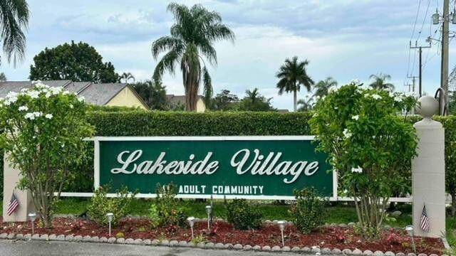Completely RENOVATED ! ! FIRST FLOOR 55 CONDO !