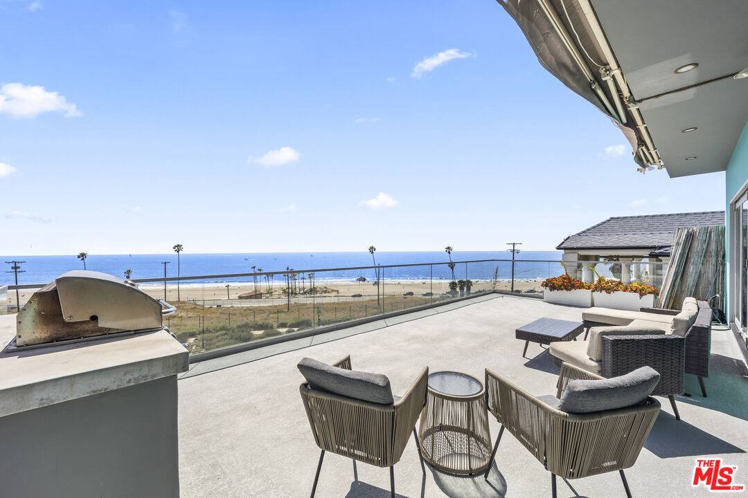 145   Napoleon St 4BR La