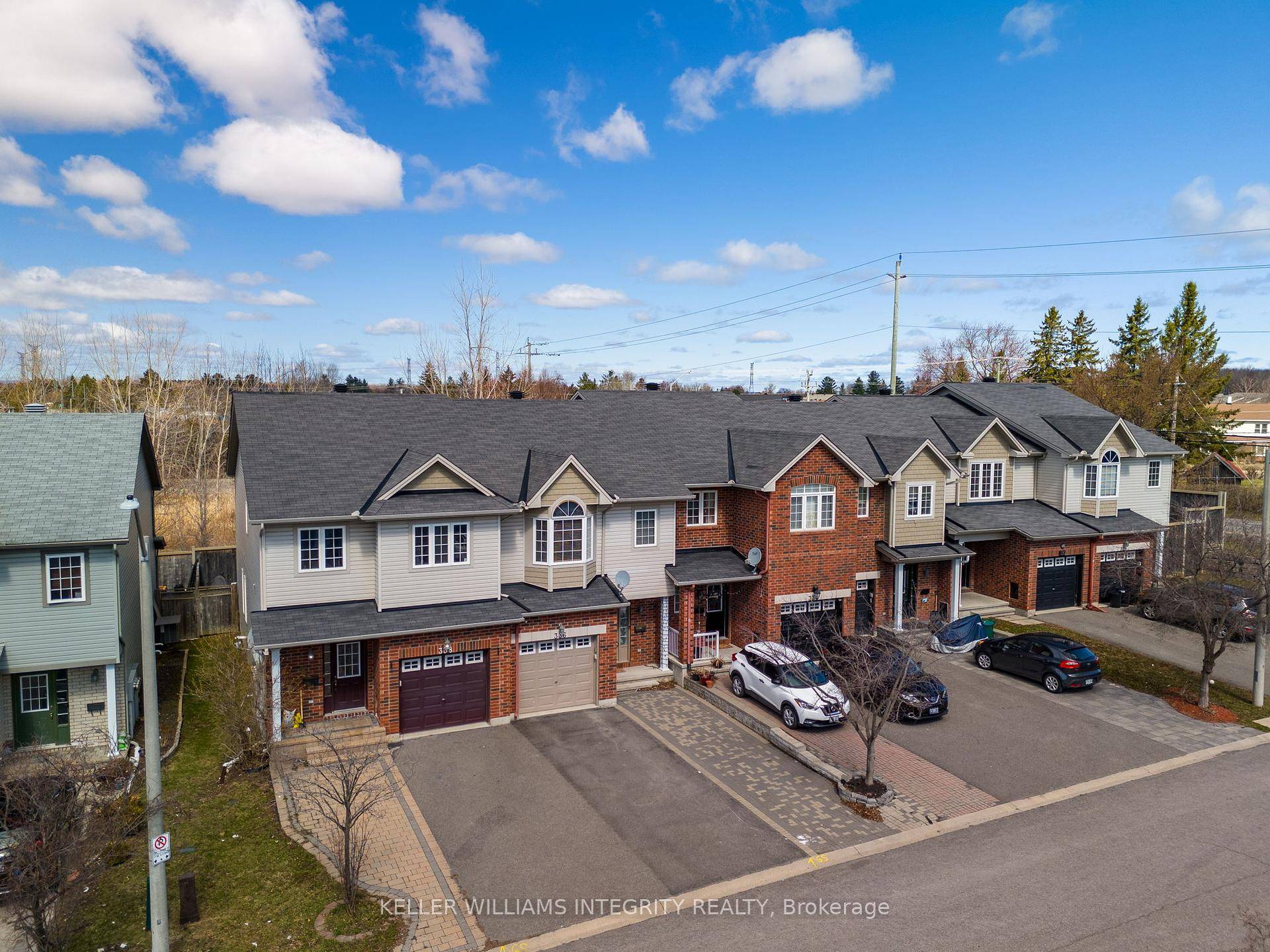 Awesome turnkey property in a family oriented area close to all amenities offers 3bd 3bth.