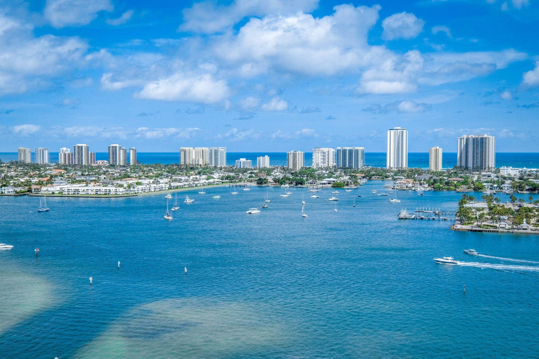 WELCOME TO COASTAL LIVING !