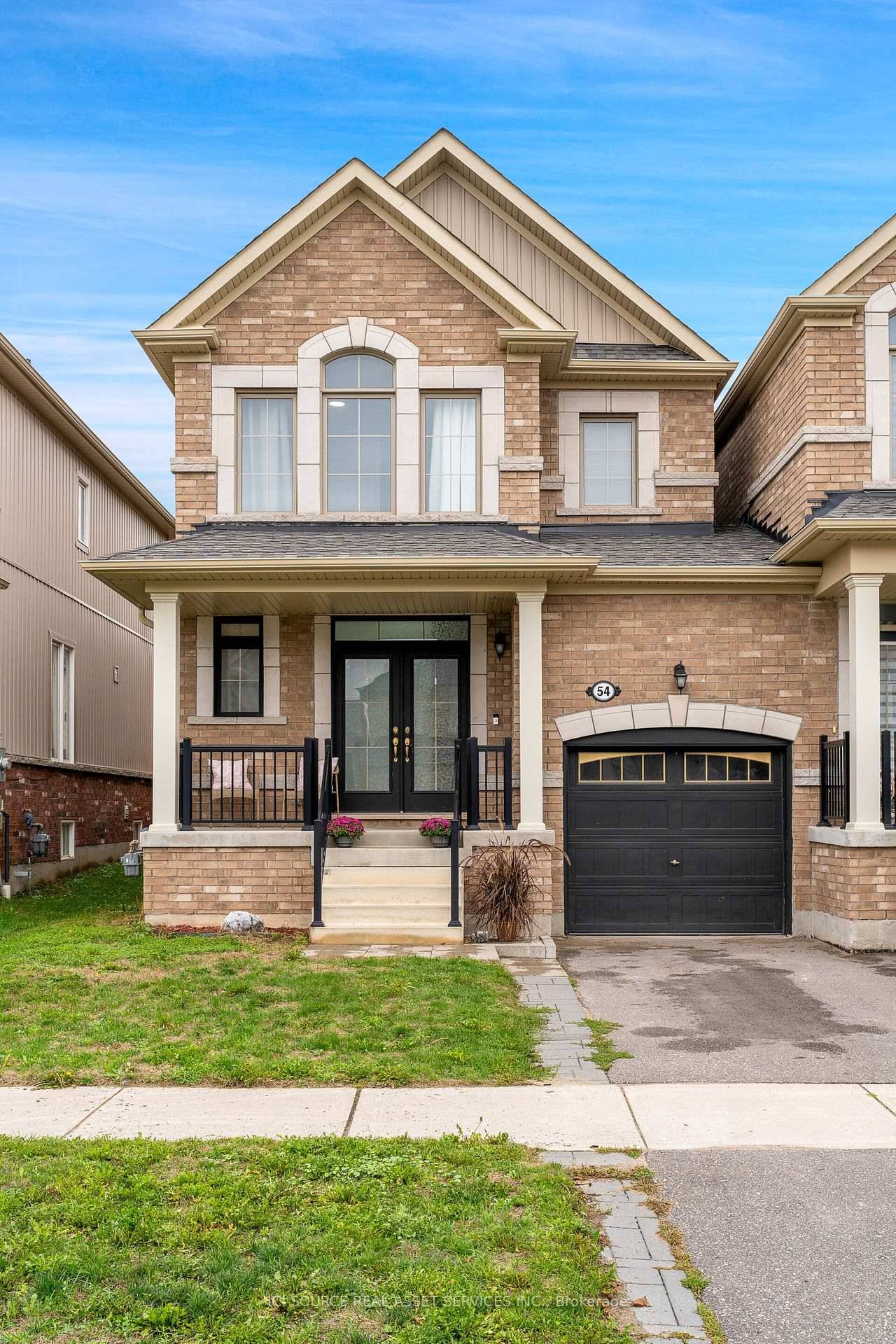 Priced to sell ! This beautiful 3 bed, 2.