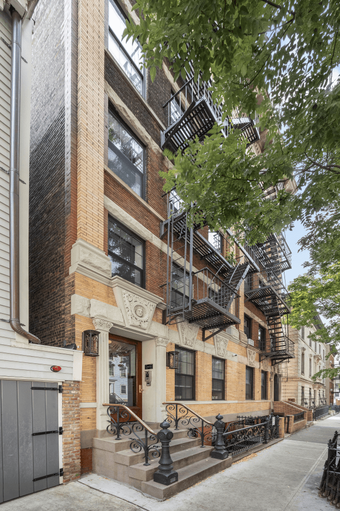 Located in the heart of Brooklyn Heights, 70 Middagh Street is a trophy investment property consisting of 10 pristine rental units.