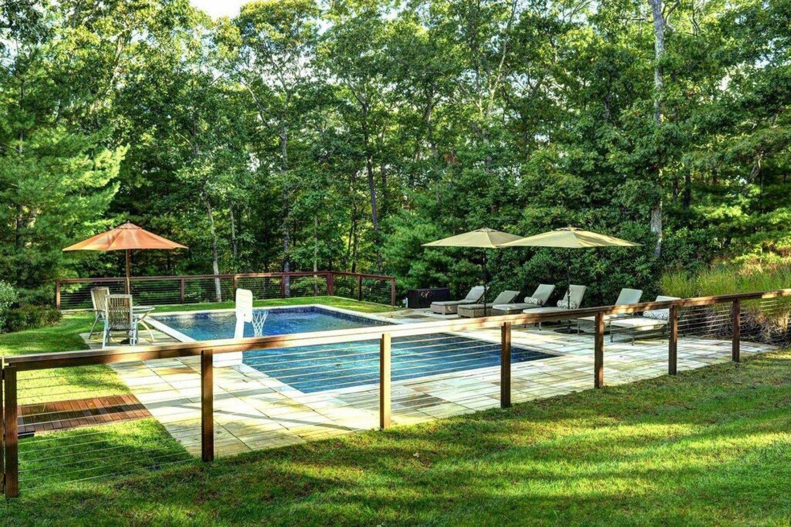 East Hampton 
