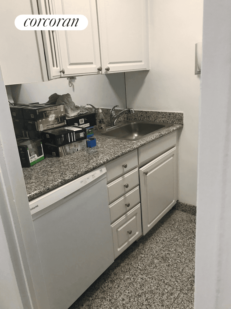 Perfect location in the heart of Upper East Side, right by 6, N, and Q trains.