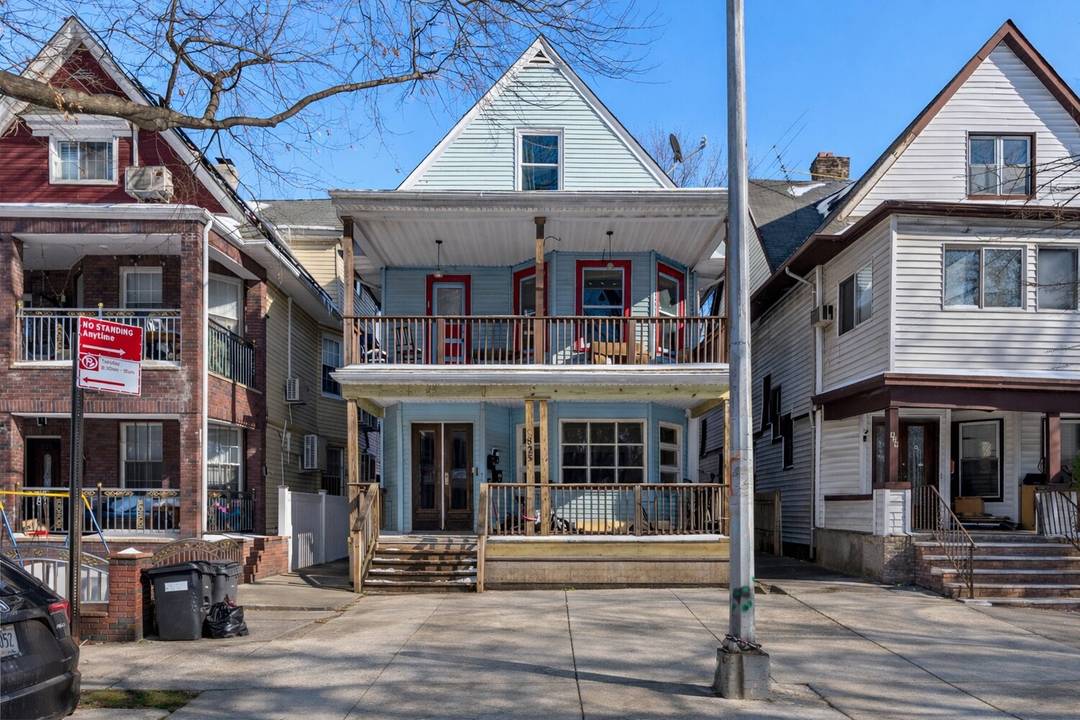 Located on the Midwood Ditmas Park border in one of Brooklyn's most desirable residential neighborhoods, this legal 3 unit property sits on a 30 x 100 lot and presents an ...