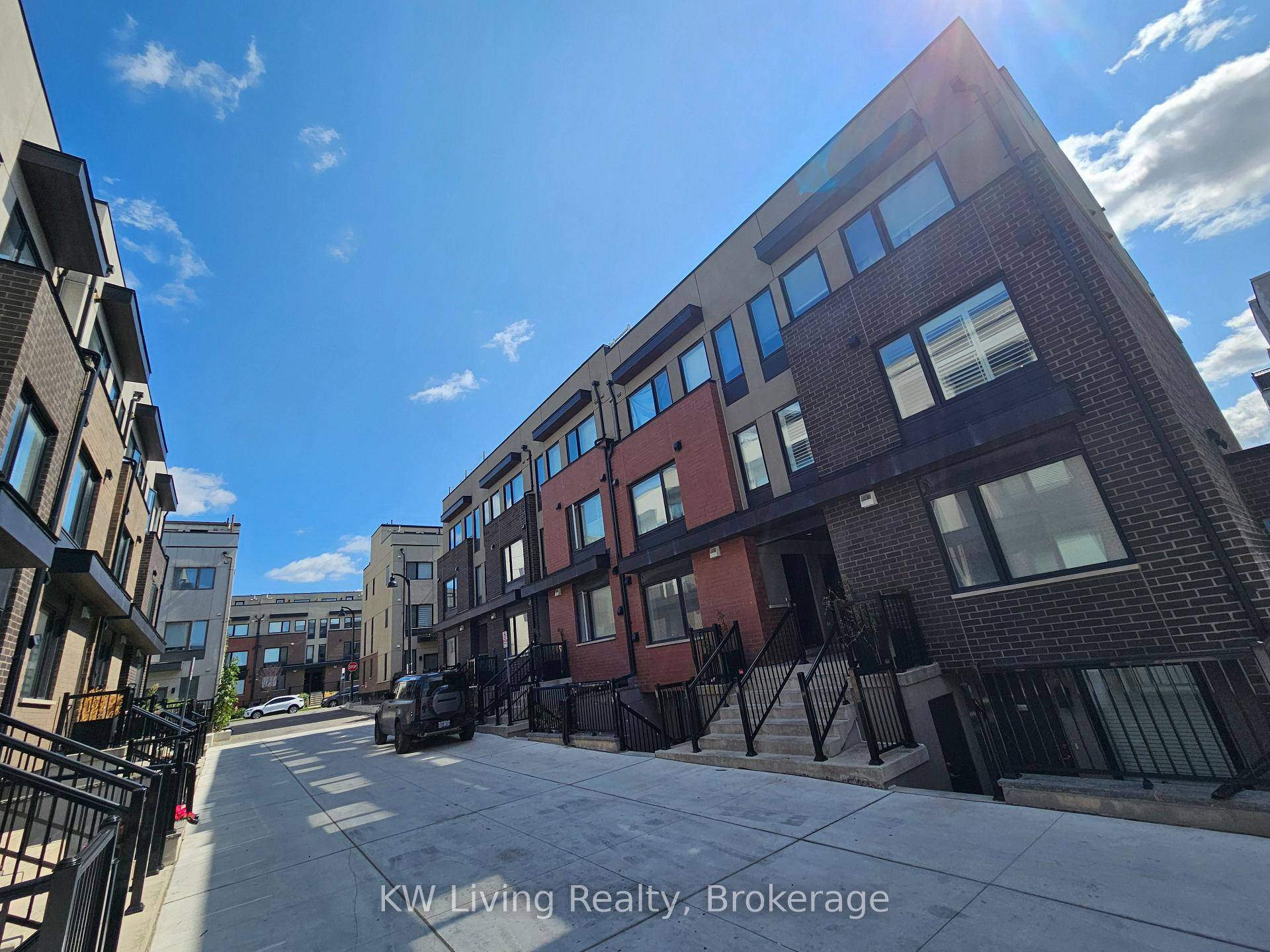 Spacious two bedroom plus den stacked townhouse by Mattamy Homes, located in the heart of Downsview Park !