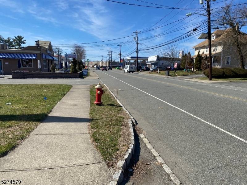 Prime Commercial Property Prime commercial real estate property located in the heart of Fairfield.