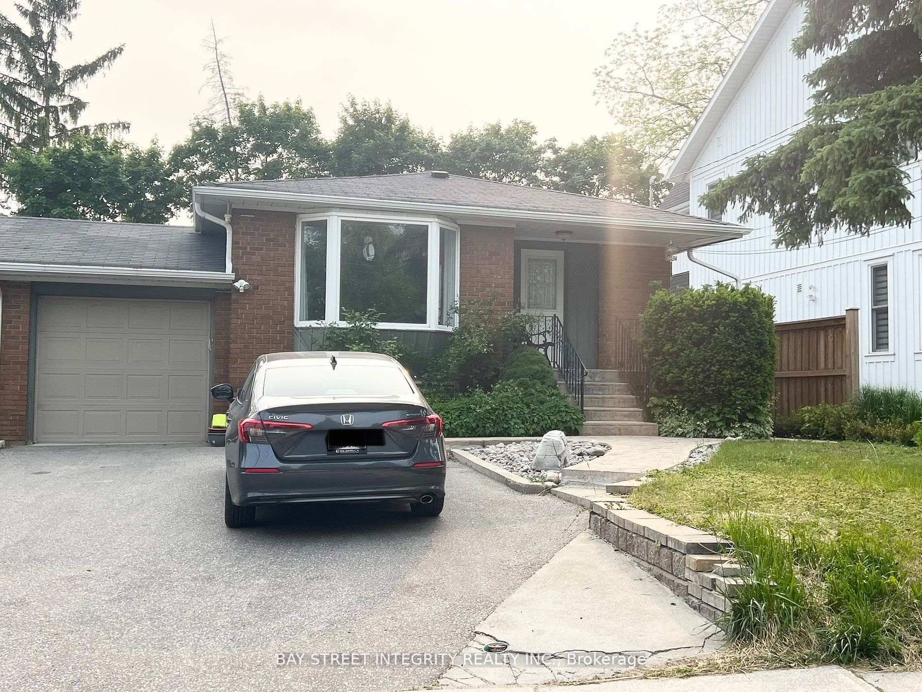 Beautiful Bungalow Stunning Home In The High Demand Area Of Historic Markham.