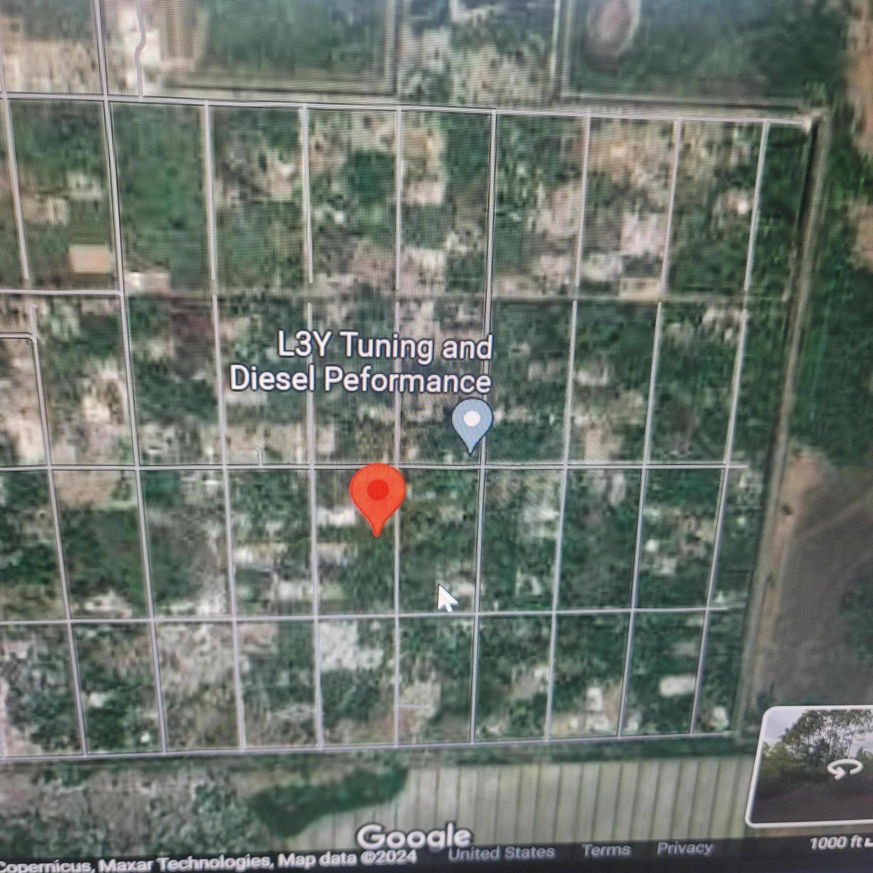 This expansive property offers a fantastic opportunity to enjoy peaceful country living.