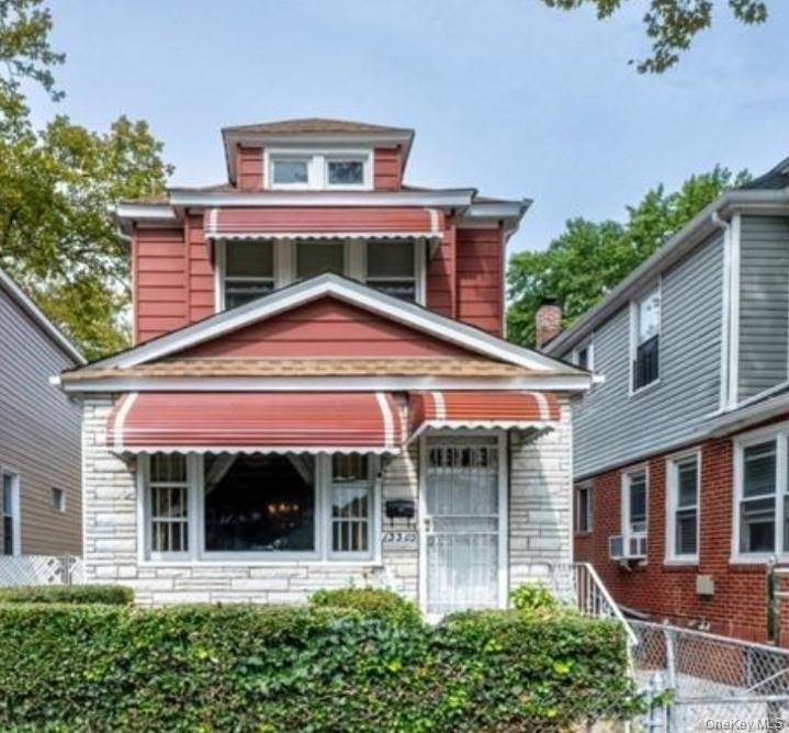 This home features 3 bedrooms and 1 bath in the heart of South Richmond Hill.