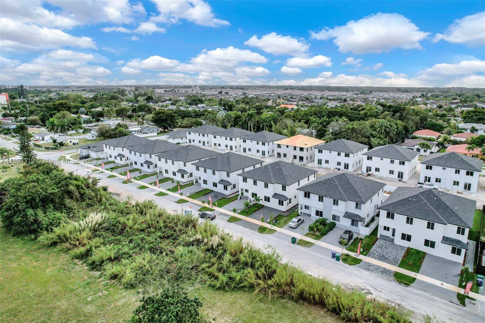 BUILDERS PAYING up to 6 towards CLOSING COSTS.