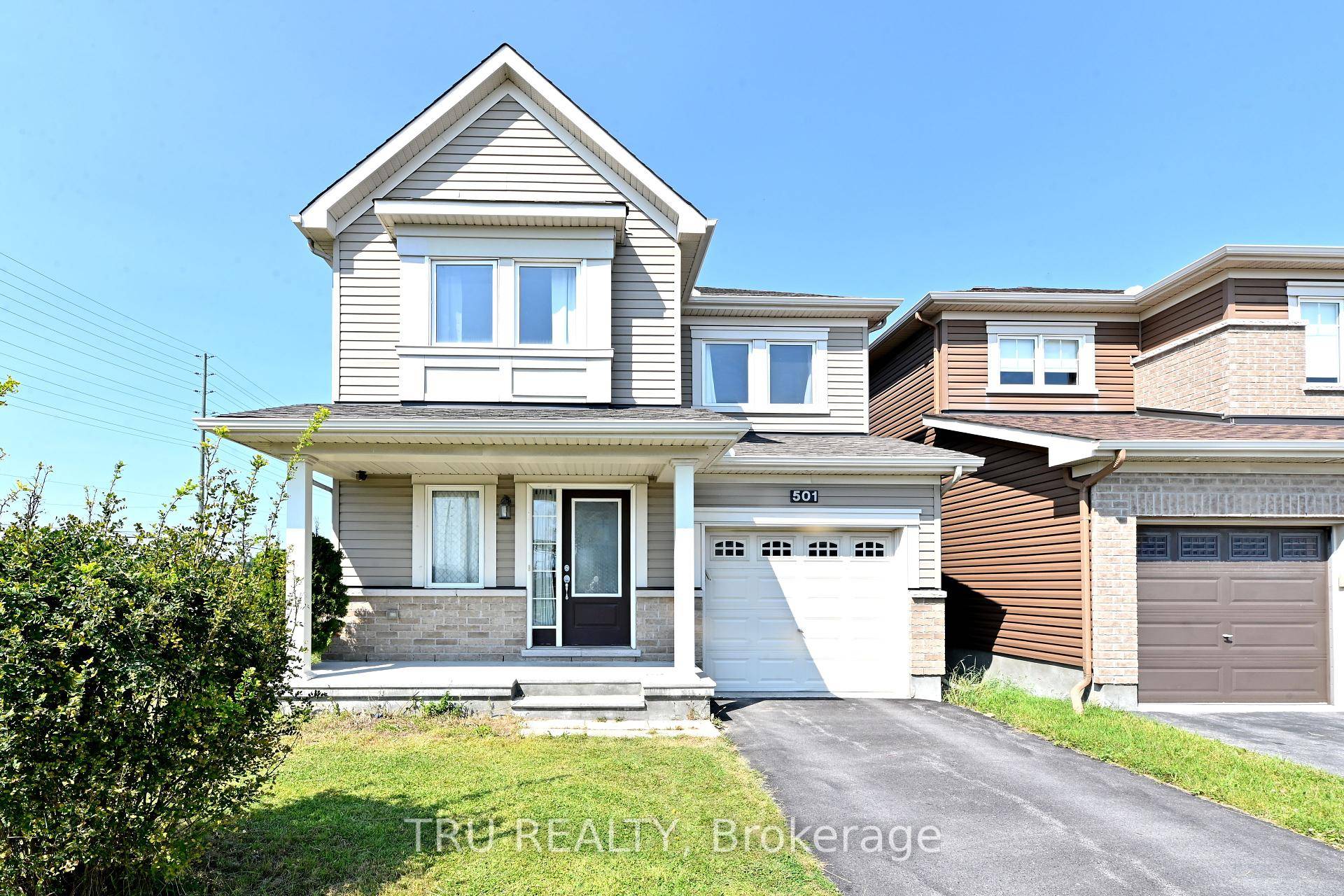 Welcome to this stunning single detached home located in the desirable Kanata neighborhood.