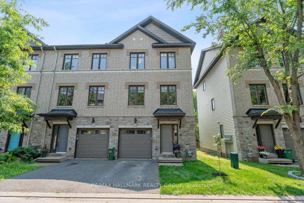 OPEN HOUSE SUNDAY JULY 6TH 2 4PM Tucked away on a quiet private street in Beacon Hill, this END UNIT townhome offers the perfect blend of space, comfort, and thoughtful ...