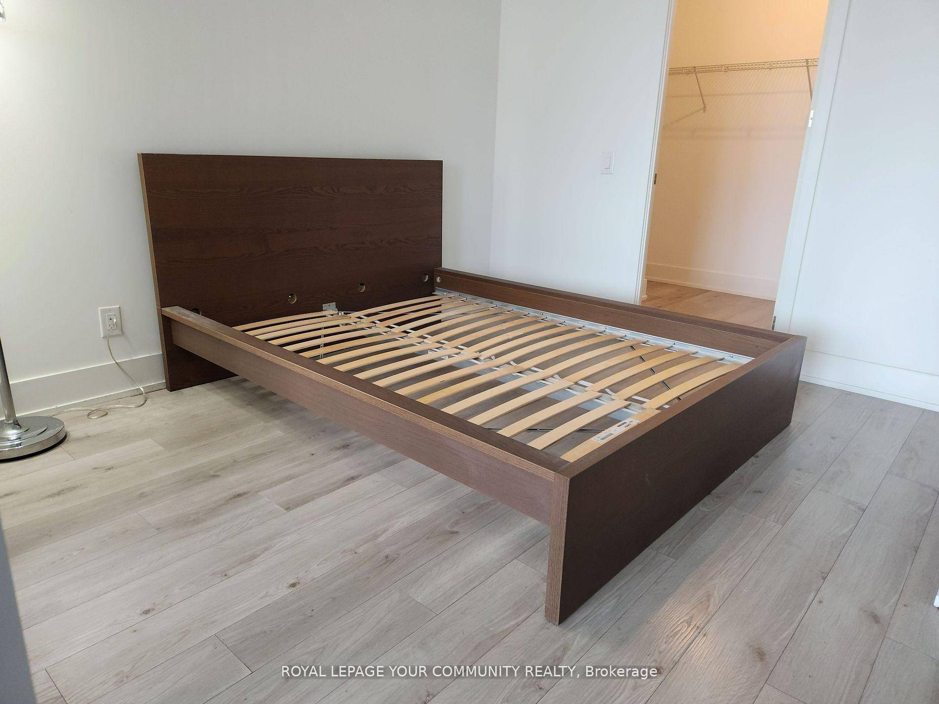 Premium Location St Clair Avenue Rd Yonge in the heart of Midtown location, 4 minutes to subway, 10' ceiling, large W I Closet.