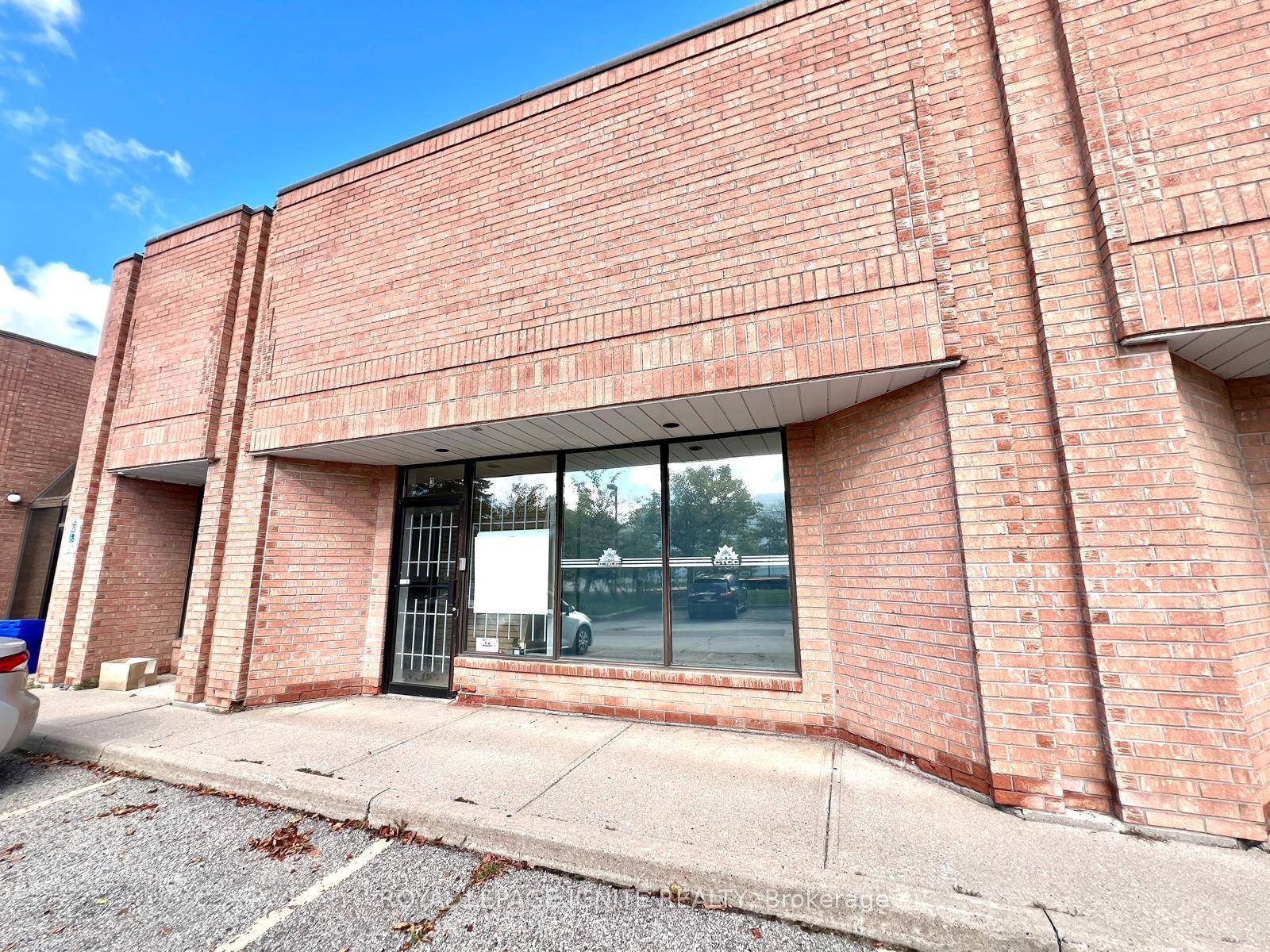 Prime Corner Industrial Office Unit Perfect for Any Small Business !