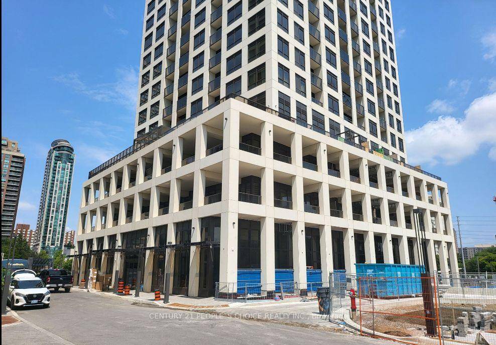 Location, Location and Location, Just 4 Month Old, NW Exposure Corner Suite.