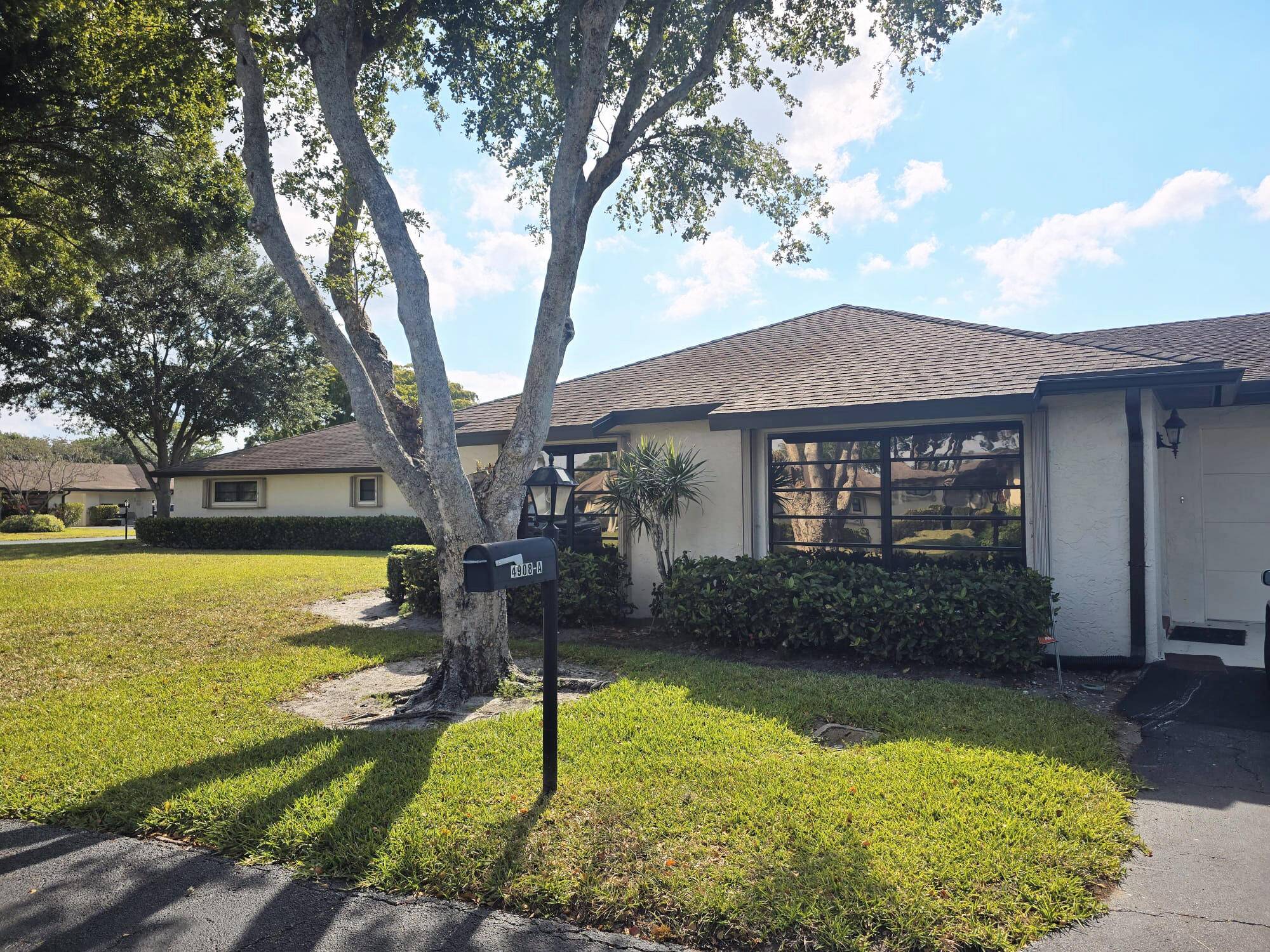 A wonderful unit with many upgrades priced to sell.
