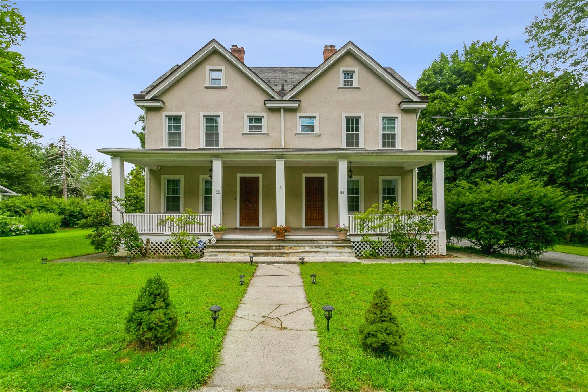 Multi level home featuring large rms and open plan kitch dining area.