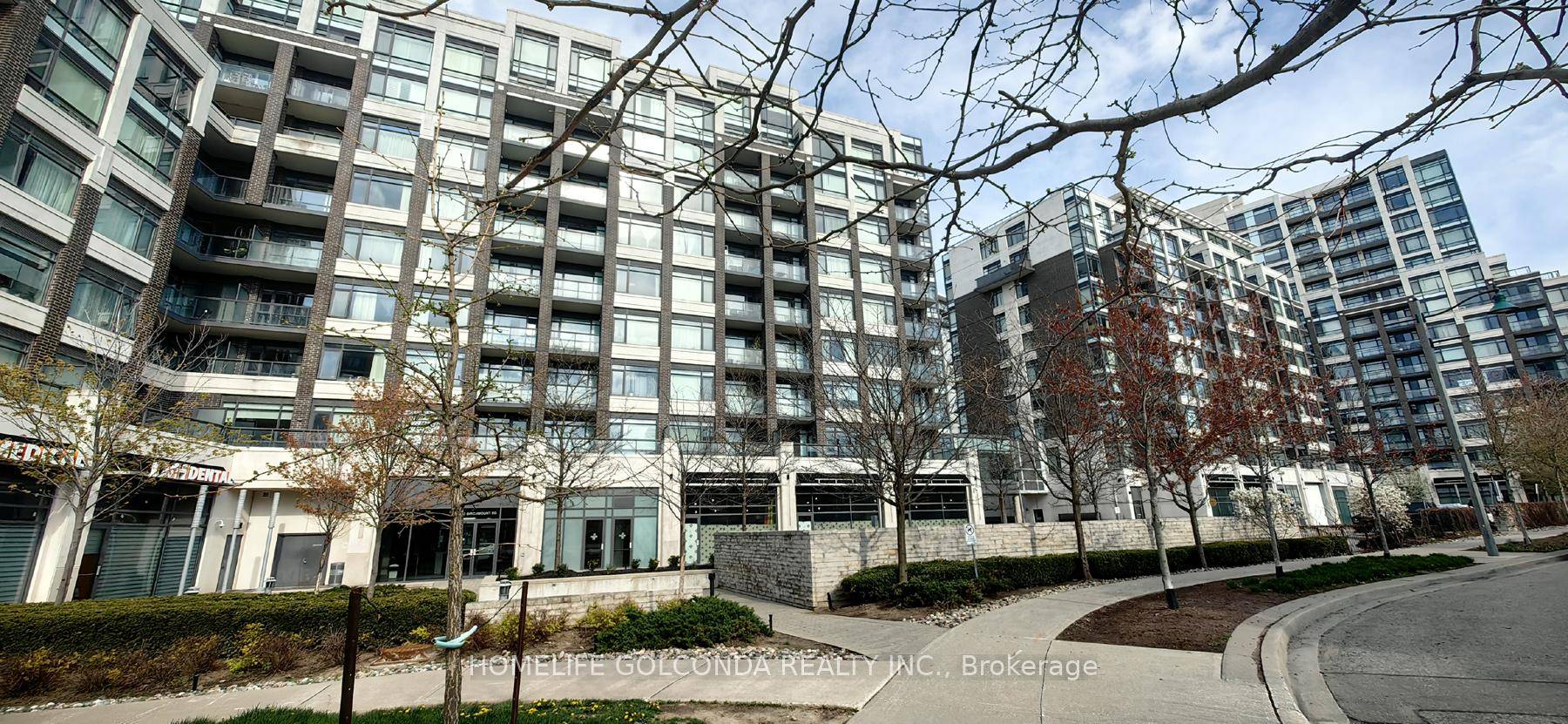 Sun Filled 1 1 Unit In The Heart Of Unionville.