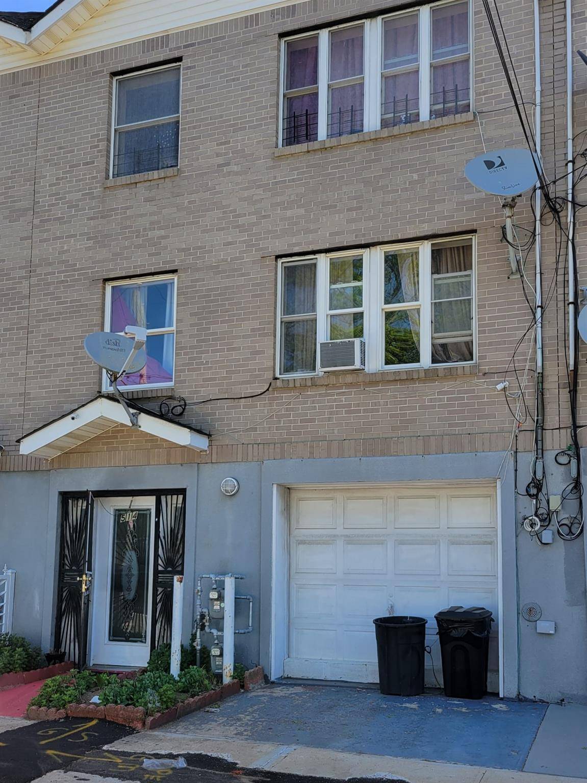 Welcome to 514 B 32 street.