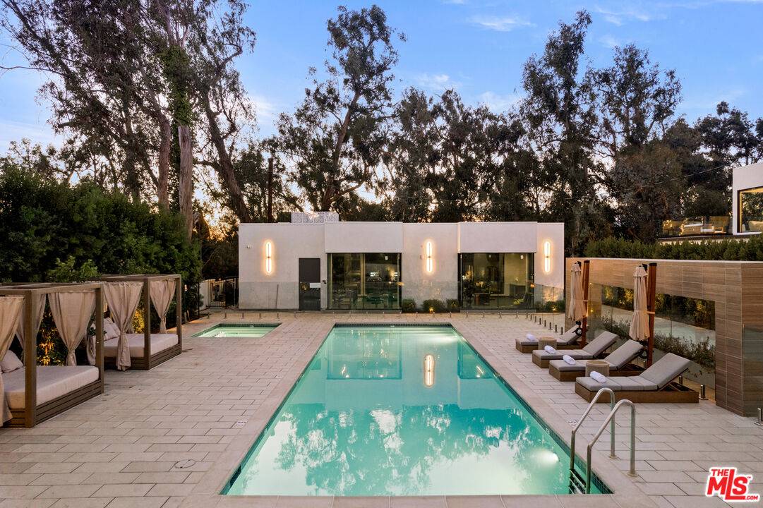 505  S Barrington Ave 3BR Brentwood La