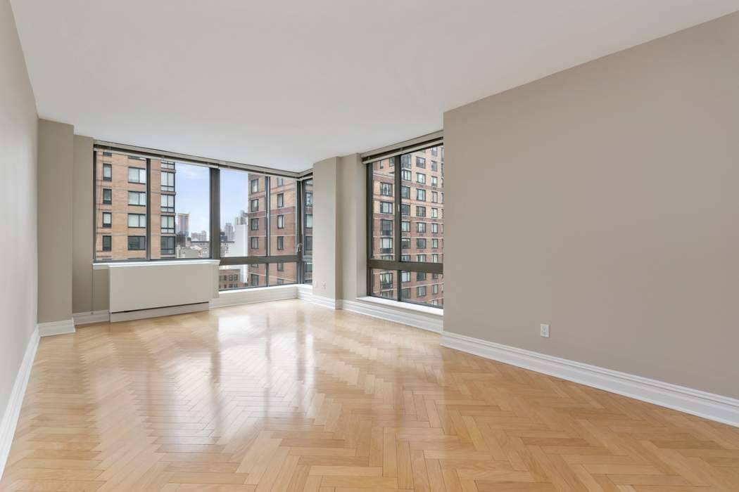 Spacious and sun drenched, with beautiful Midtown views !
