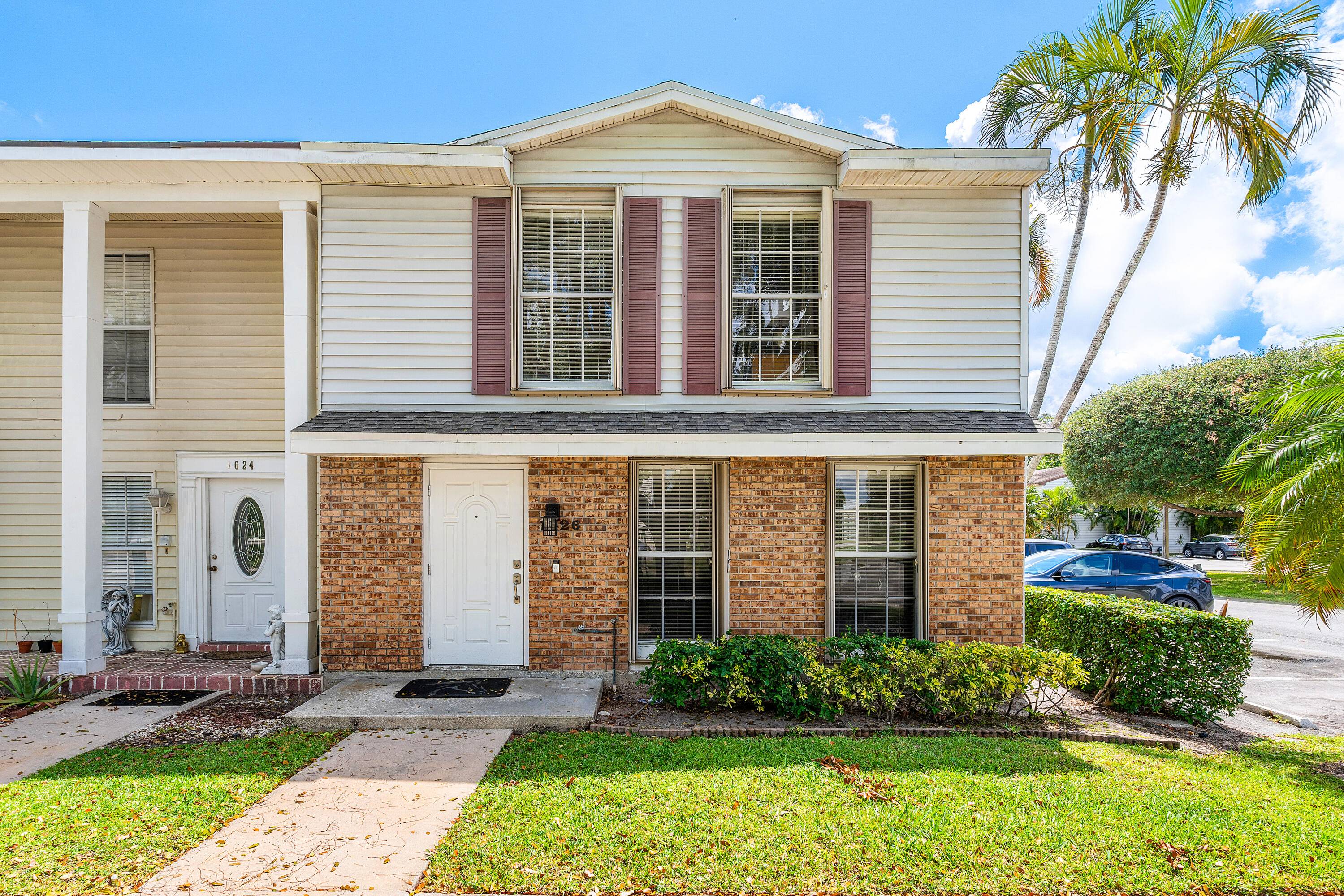 Charming Furnished 3BR 2.