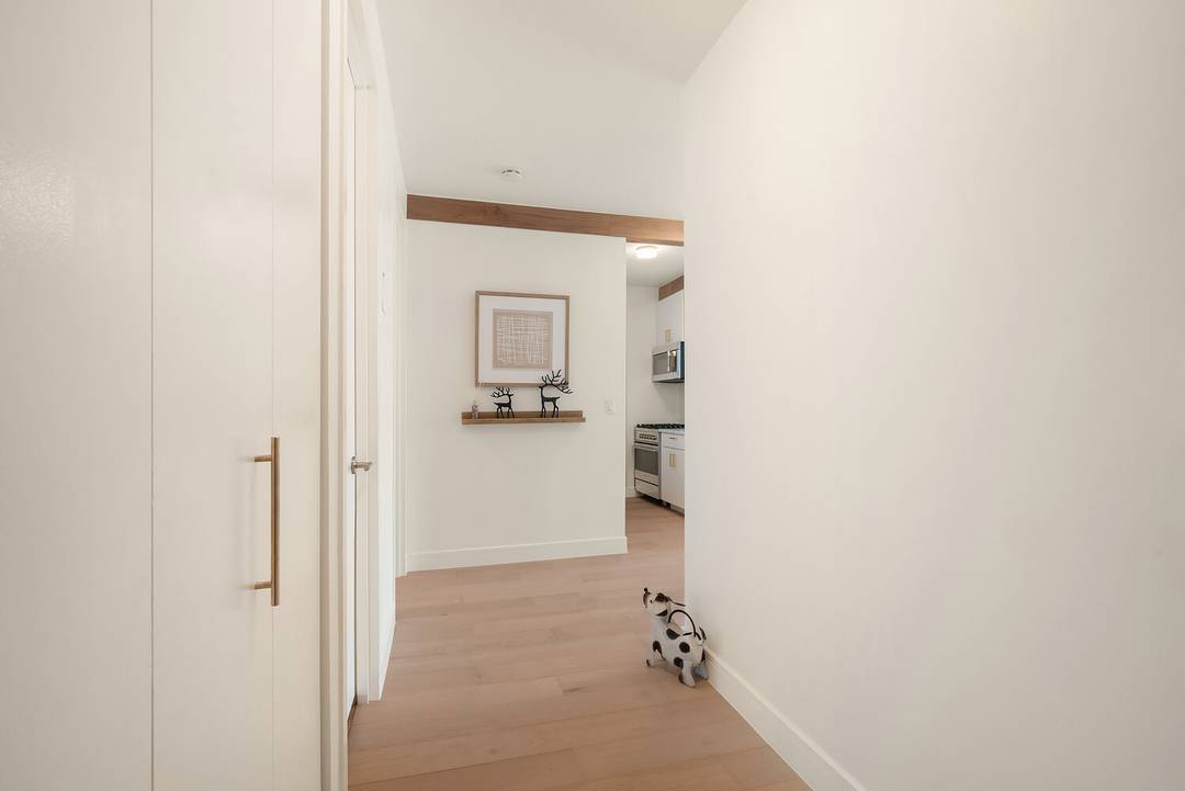 This BRAND NEW oversized 1 bed, 1.