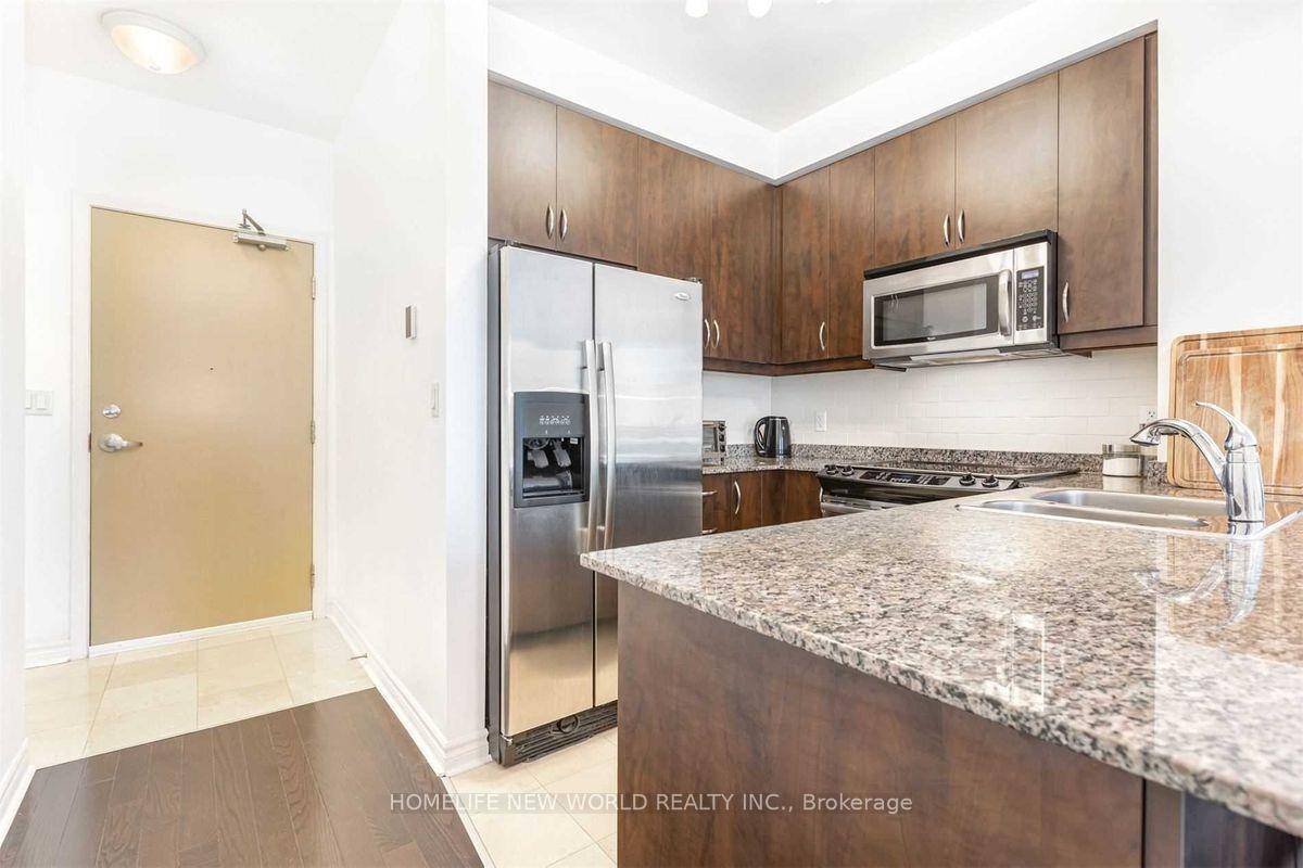 Prime location, Mona Lisa Residences at Yonge and Finch !