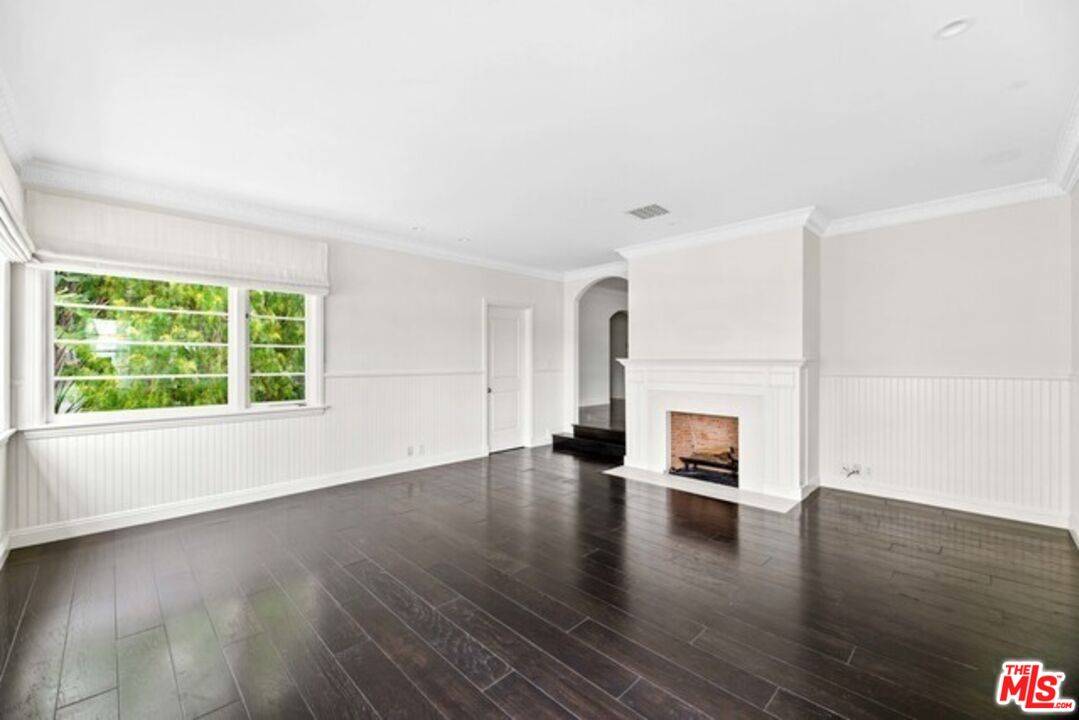 9233 1/2 Doheny Road 3BR Sunset Strip La