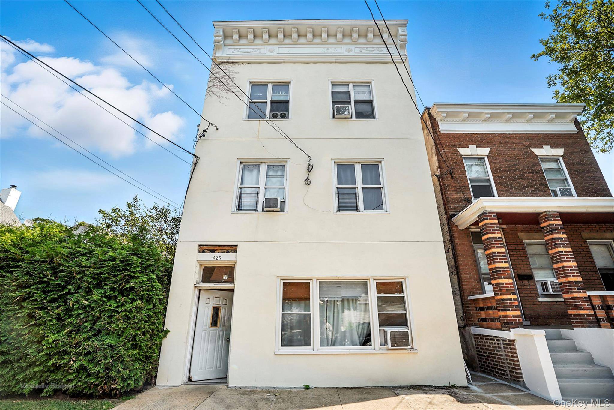 North Mount Vernon. 3 Family home, great investment property that is fully occupied.