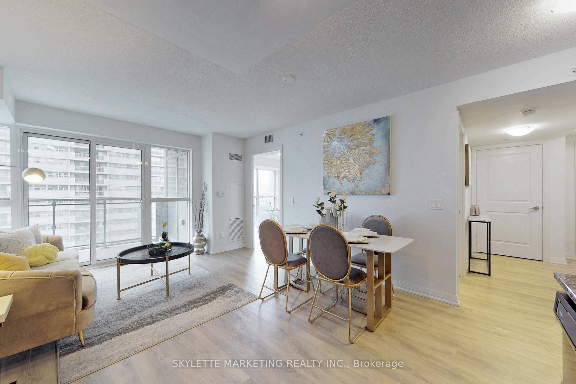 LUXURY SUITE ME LIVING CONDOS Sun filled 2 bedroom den 2 full washrooms includes 1 parking 1 locker Den is large enough to be 3rd bedroom, home office kids play ...