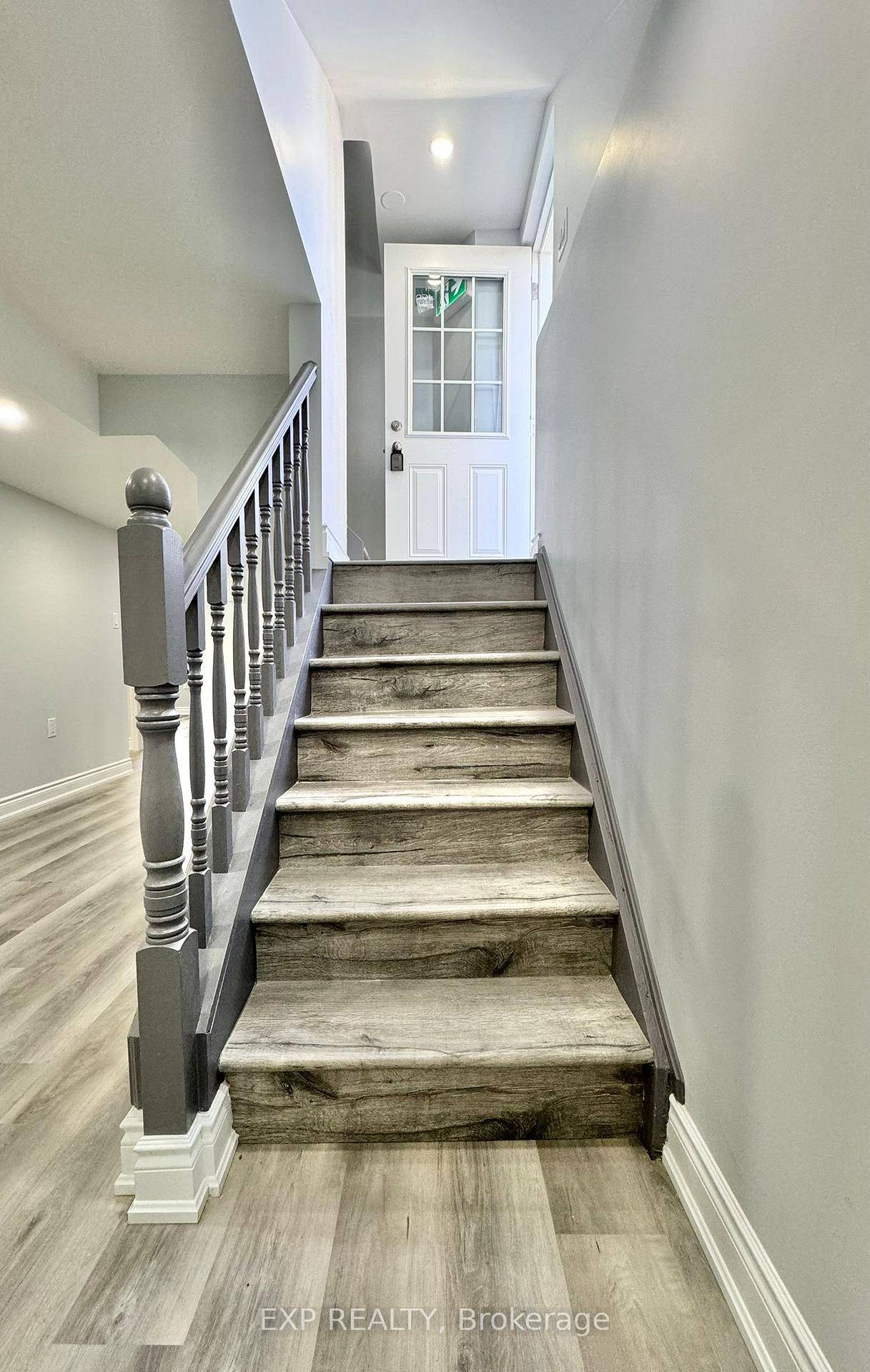 Fabulous, well maintained 2 bedroom basement unit with a spacious backyard in a highly sought after neighborhood.