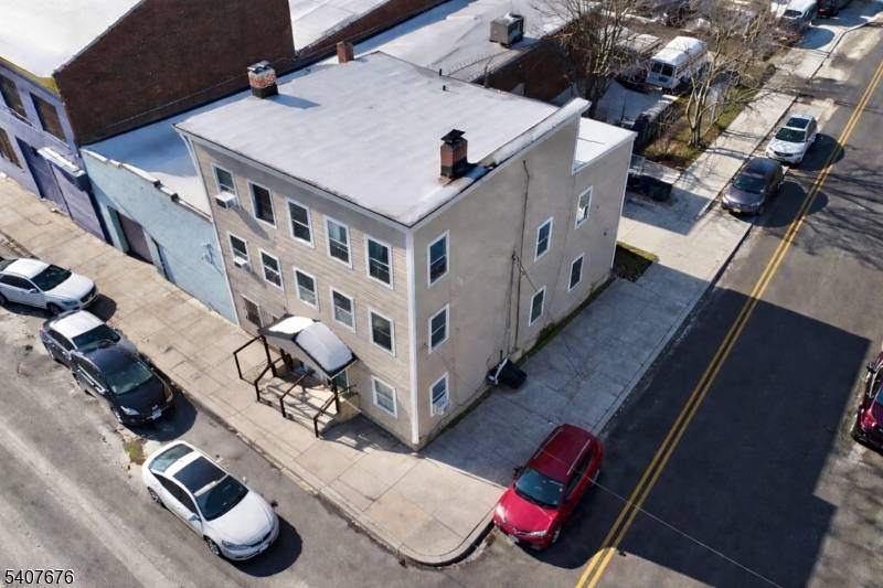 Excellent multifamily investment opportunity in Newark, NJ !