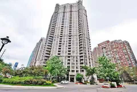 Welcome to urban living at its finest at 310 Burnhamthorpe Rd.
