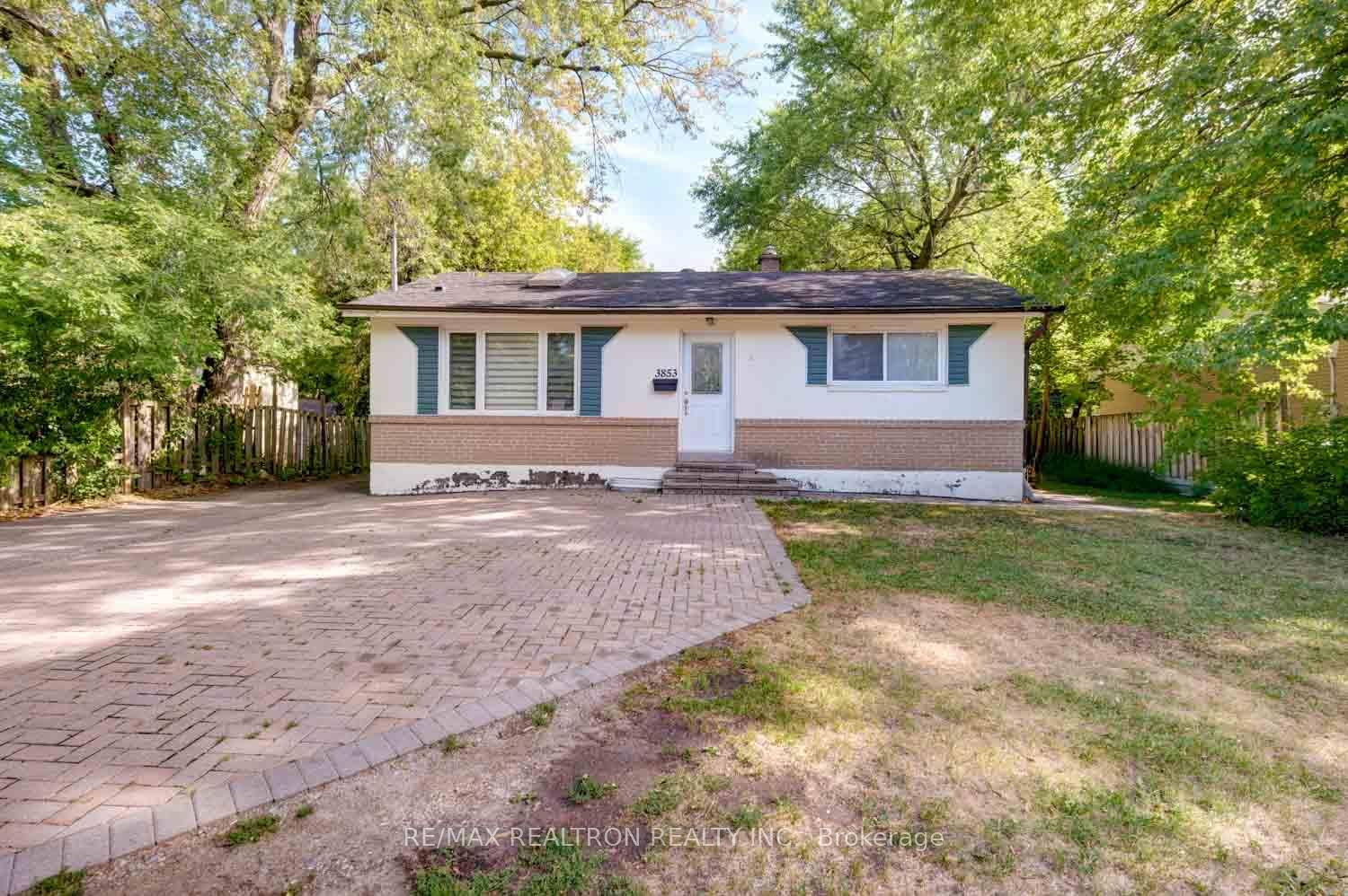 This is a home you should consider if you are a savvy investor or an end user having an investment aspect in your real estate plan.