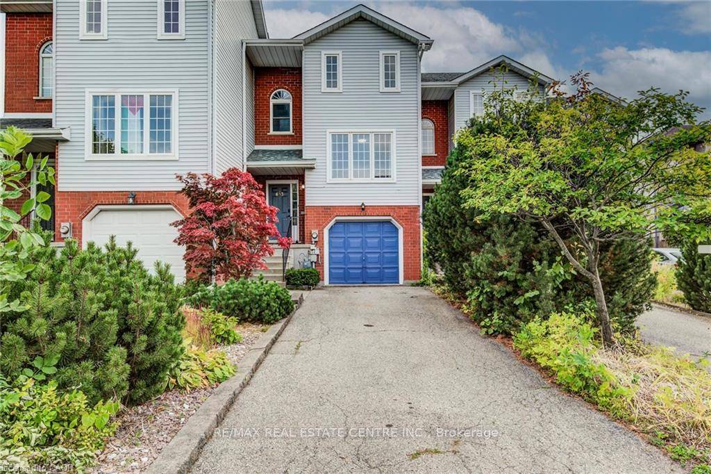 Discover this charming 2 storey freehold townhouse nestled in one of Waterloos most sought after neighborhoods an ideal opportunity for first time home buyers or savvy investors !