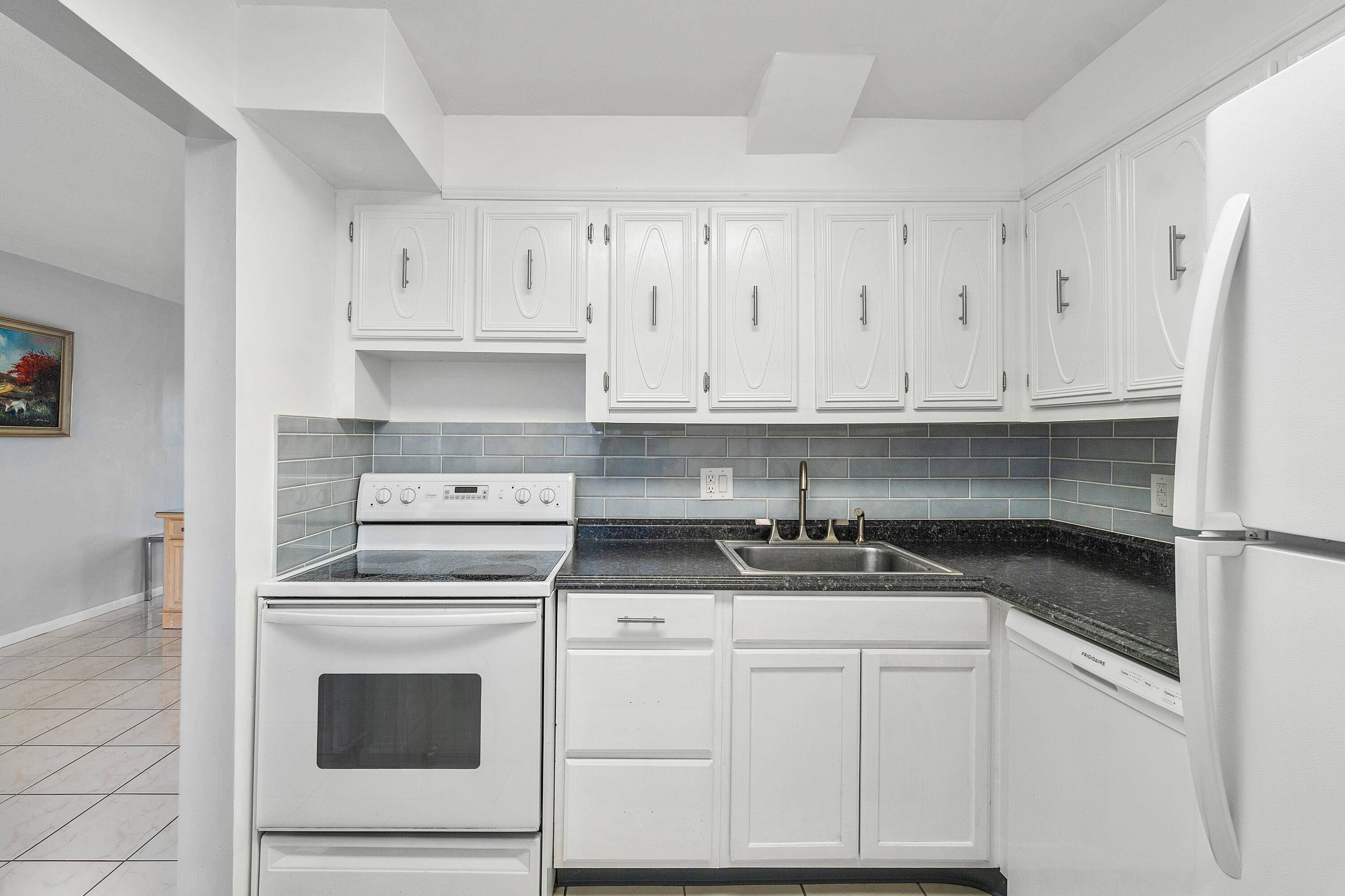 Welcome home to this adorable 1 bedroom condo.