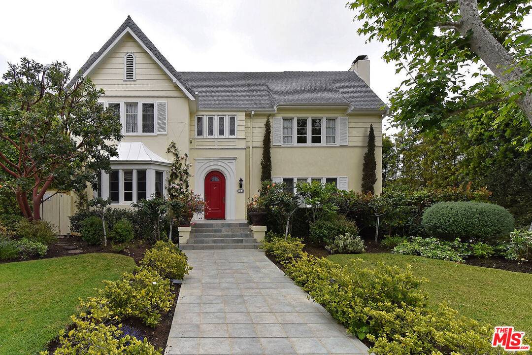 218  Lorraine 5BR Mid Wilshire La