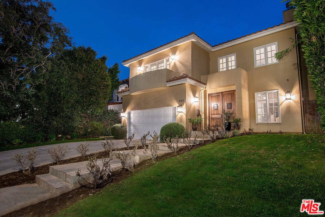 969  S Carmelina Ave 5BR Brentwood La