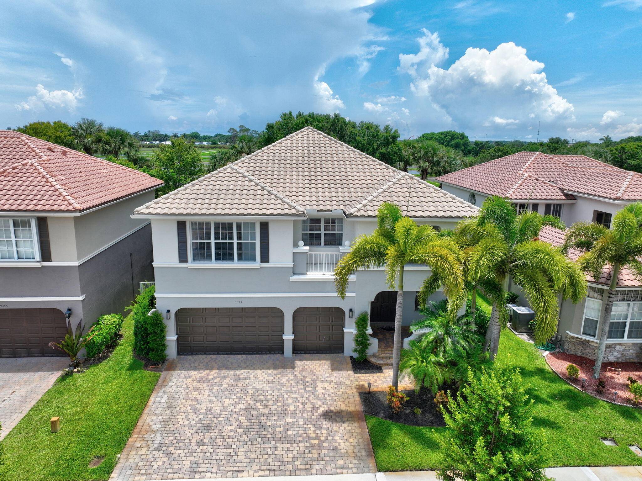 This stunning 5 bedroom, 3 bathroom home is located in the highly sought after gated community of Cobblestone Creek.
