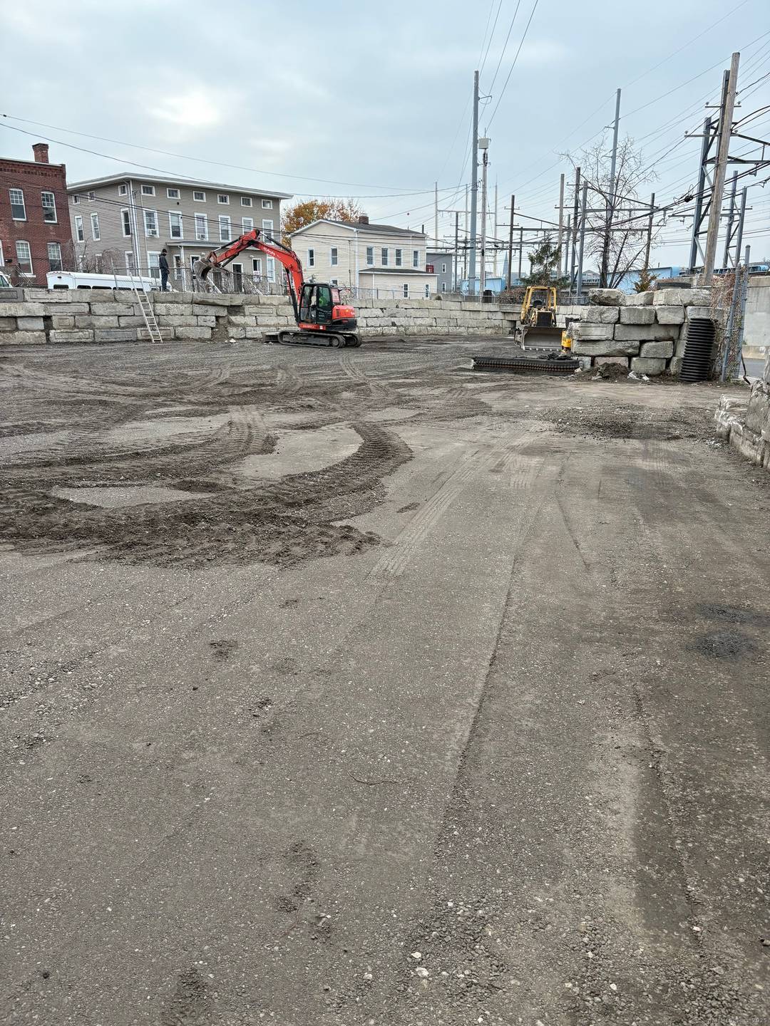 LAND LEASE LOT 3 COMMERCIAL CORNER LOT, WITH GREAT VISIBILITYAND ACCESSABILITY, AVAILABLE IN EXCELLENT LOCATION !